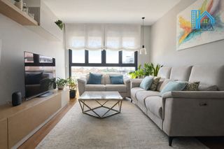 Pis  Camino de perales. Piso en venta en camino de perales