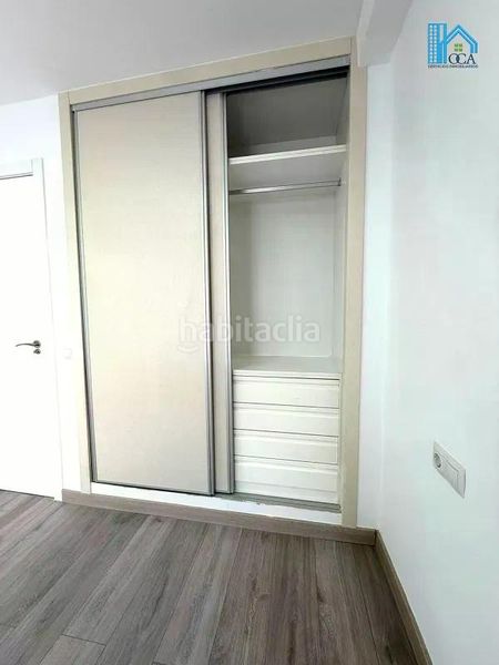 Foto c4ad4d89-5bc9-43e1-9eb7-49e28af809af. Appartamento con parcheggio piscina in Centro Móstoles