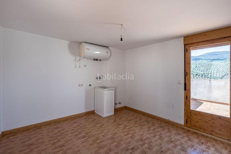 Foto 1b2e76be-d8f3-447e-9afc-978fd096bf0e. Casa adossada amb calefacció aparcament a Torres