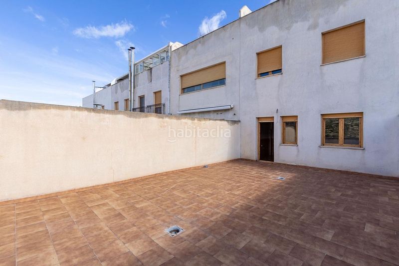 Foto 2f9d52f4-cda9-4417-895e-3d770d686216. Casa adossada amb calefacció aparcament a Torres