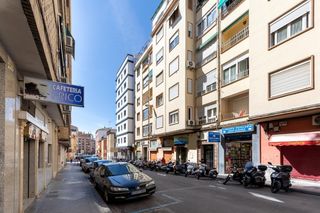 Lloguer Pis a Calle isaac albeniz 15. Piso 3 dormitorios junto hospital ruiz de alda y plaza de toros.