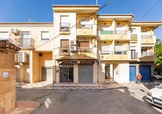 Local Comercial a Calle del Cerezo