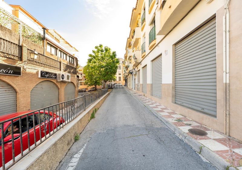 Foto c4cb35dd-97c5-4b9a-927b-8bb59aeb07fa. Local comercial  con 100m2 en la zubia en Zubia (La)