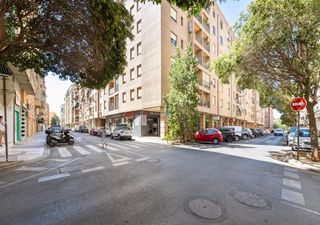 Aparcament cotxe  Calle calle pintor zuloaga. Cochera  trastero en calle pintor zuloaga