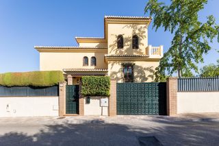 Chalet  Calle almeces. Chalet independiente en cajar