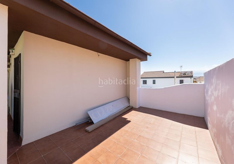 Foto 766ce6fa-8cc6-46ca-9432-4910ea42ef2e. Haus mit parking in Albolote