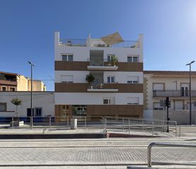 Pis a Calle san ramón 114. Residencial metrosur (churriana de la vega)