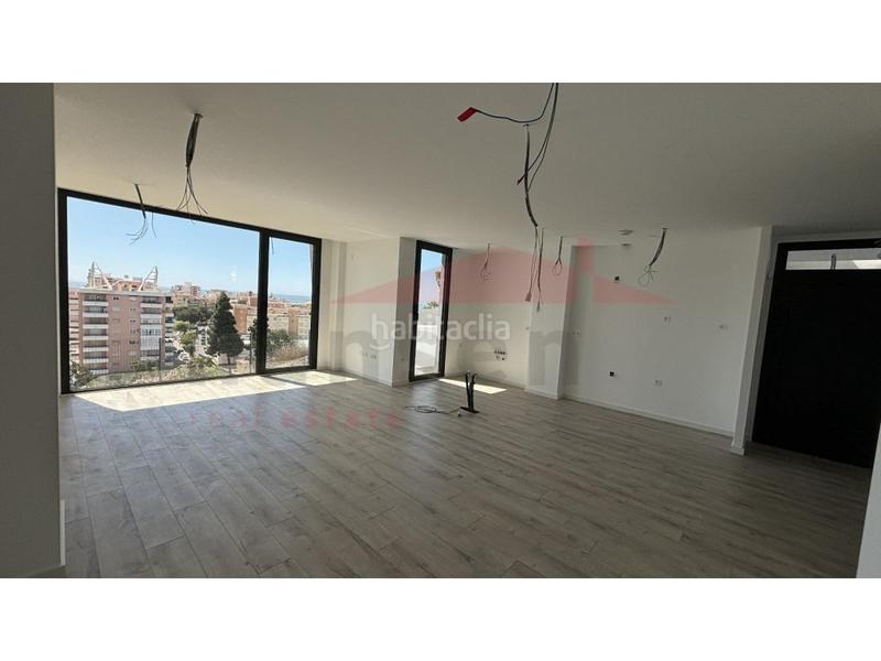 Foto cfdb8305-ea36-4d2c-b6bd-bf869ac05962. Casa adossada amb aparcament piscina a Viña Málaga Torre del Mar