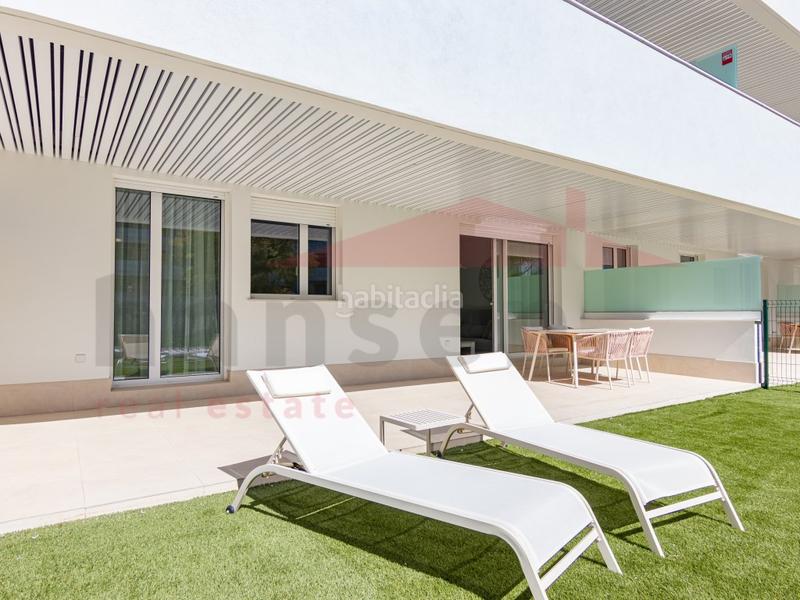 Foto 0cd29976-3ee1-455d-b785-483f4ca44f5b. Piso  espectacular con terraza en edificio de lujo en Torre del Mar