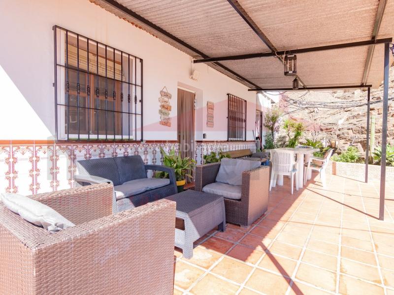 Foto af175a5a-7f00-4245-8514-8756c77961b8. Casale con piscina in Sayalonga