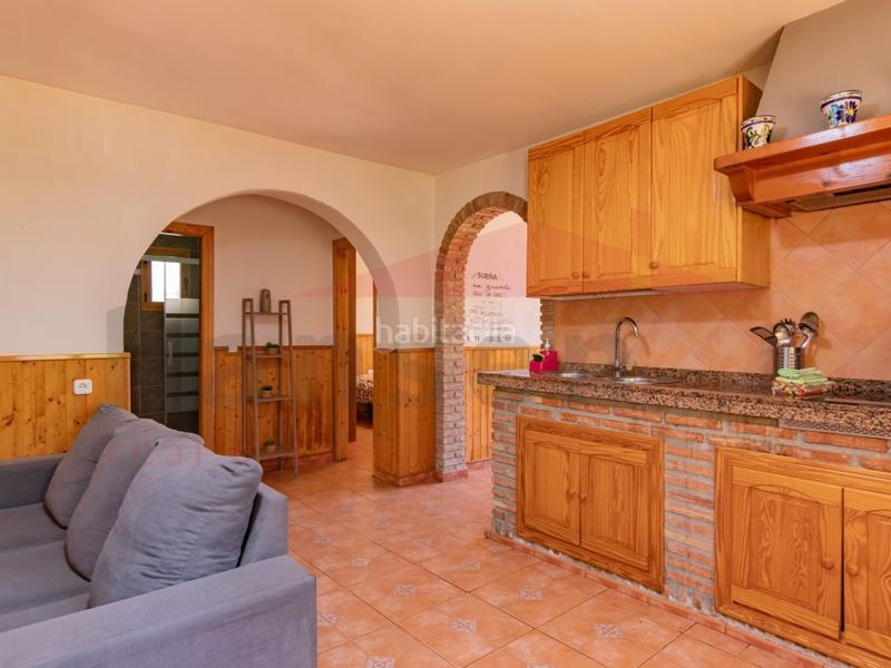 Foto c12a6c0b-f1f7-4103-bcae-34faabb74277. Casale con piscina in Sayalonga