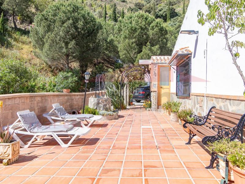 Foto deb40e6a-784d-4510-a88d-29c6c13c5212. Casale con piscina in Sayalonga