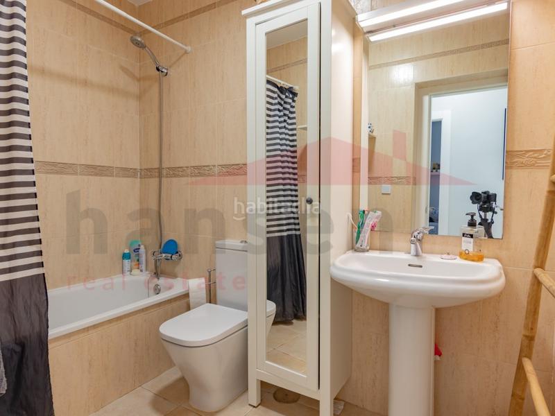 Foto 4c8c3e4a-fd0d-4ab8-95df-4d406dcf68da. Chalet con parcheggio piscina in Almayate Bajo