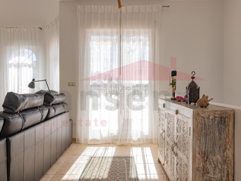 Foto c1c43421-a042-4833-ab08-18cfdbdf0695. Chalet con parcheggio piscina in Almayate Bajo