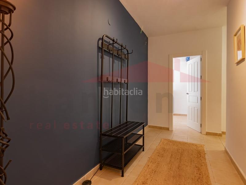 Foto ceb93264-8f58-4ef4-a73e-213b5785aa45. Chalet con parcheggio piscina in Almayate Bajo