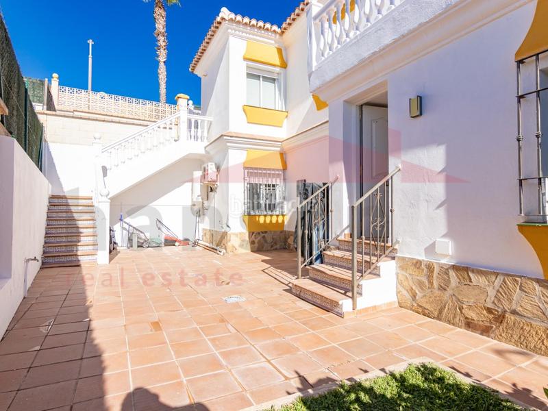 Foto cf5bc7f0-c6cc-4578-a8cd-166ef48c25f6. Chalet con parcheggio piscina in Almayate Bajo