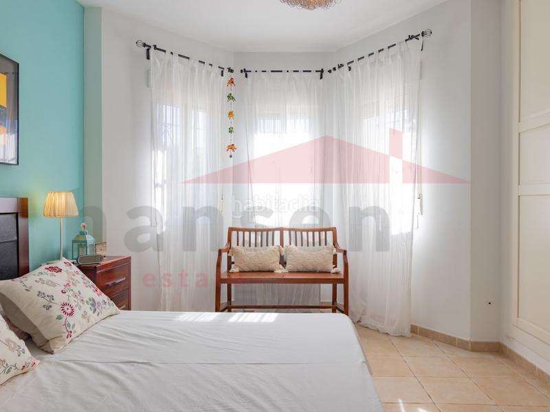 Foto e3029014-b7b3-4497-9056-68a81b561fd3. Chalet con parcheggio piscina in Almayate Bajo