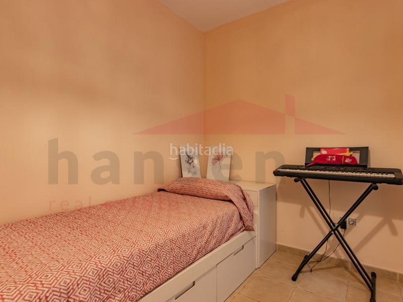 Foto f57c4f20-1d15-42f2-a160-bc49e42ebdef. Chalet con parcheggio piscina in Almayate Bajo