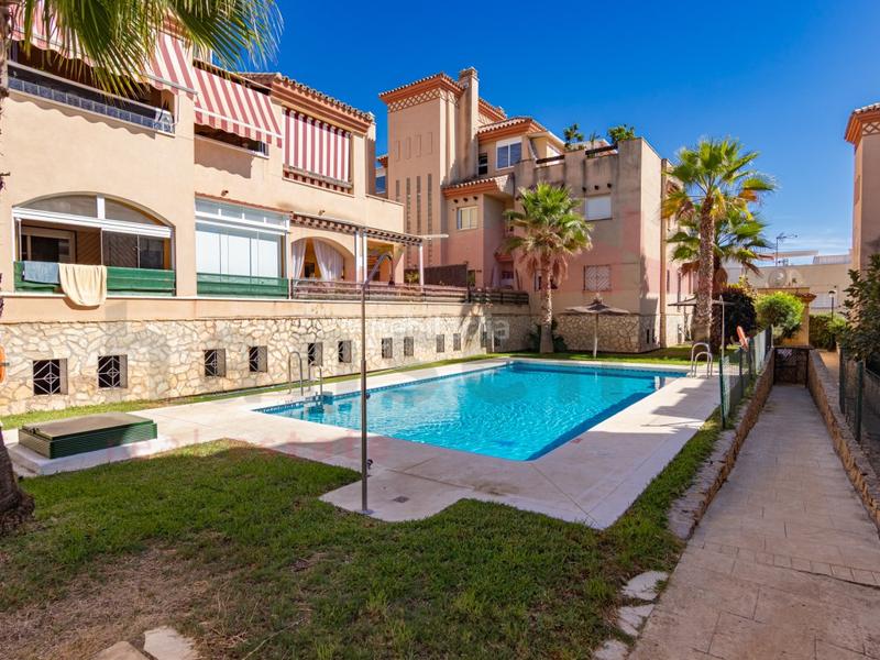 Foto 149dab13-eed9-4137-b586-cac48b033ca1. Pis amb aparcament piscina a Caleta de Velez