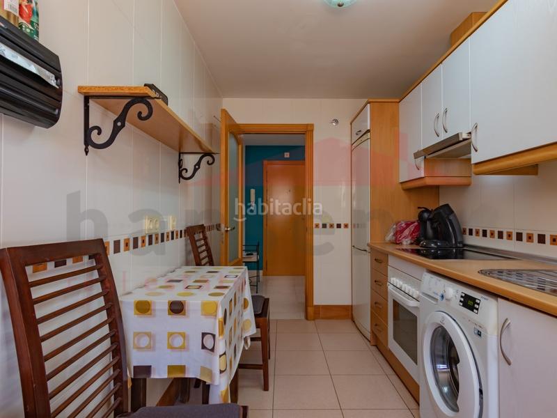 Foto e2b5ca28-c3b4-43cc-9648-6e842bc93d64. Pis amb aparcament piscina a Caleta de Velez
