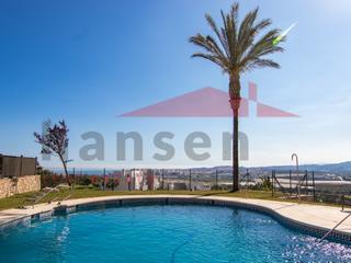 Pis en Caleta de Velez. Piso con gran terraza junto al campo de golf