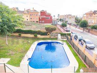 Piso  Calle aligustres de baviera. Vivienda con encanto en la parte baja de baviera golf, cerca del
