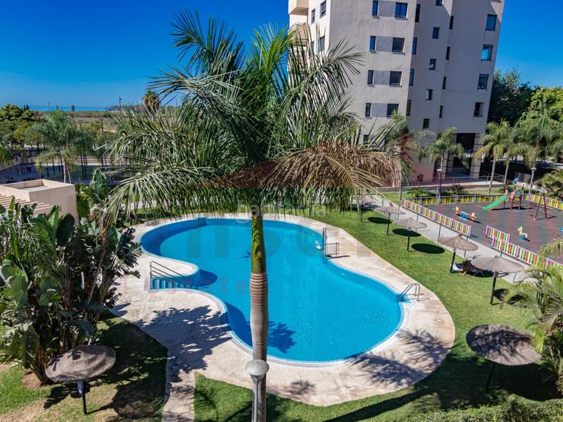 Foto 4f07a0a8-4376-4c9a-abb8-d2942c2effb4. Lloguer pis amb aparcament piscina a Poniente-Faro Torre del Mar