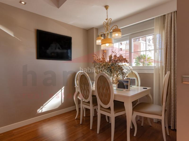 Foto 24b6d090-ef6a-49c9-981e-38c18358f222. Maison avec parking dans Paseo Marítimo de Levante Torre del Mar