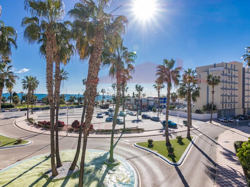 Foto 2ce066ba-d676-44e6-a1e0-1bba83cbadaf. Maison avec parking dans Paseo Marítimo de Levante Torre del Mar