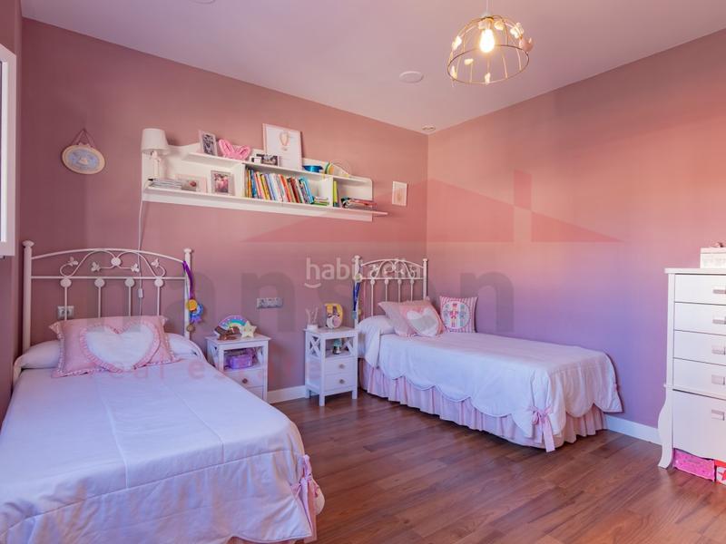 Foto 37488d43-0004-4d58-9bce-4a3343a0a8dd. Maison avec parking dans Paseo Marítimo de Levante Torre del Mar