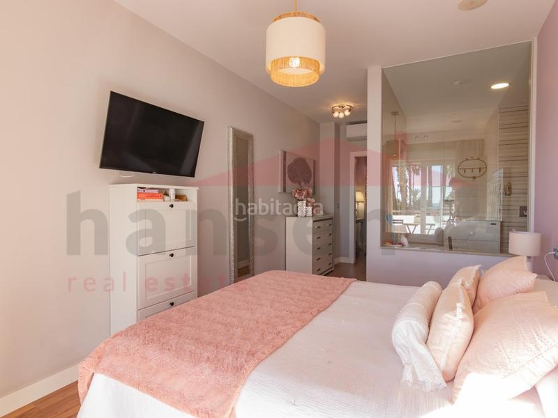 Foto 9faf2dda-20c8-4396-99ab-8e23790406f0. Maison avec parking dans Paseo Marítimo de Levante Torre del Mar