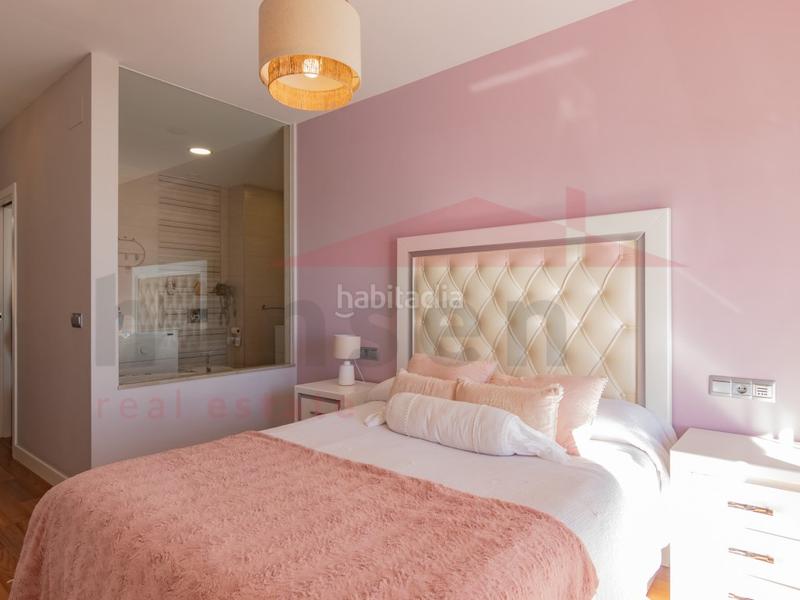 Foto bd68603f-2805-4adb-9985-f2e155adb28c. Maison avec parking dans Paseo Marítimo de Levante Torre del Mar