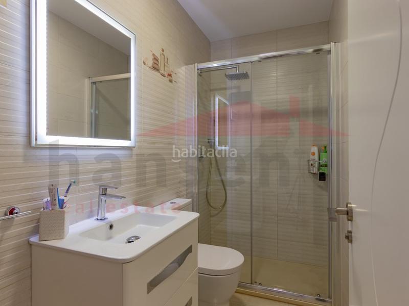 Foto ddff5198-195a-4d75-a4d2-f25be1824704. Maison avec parking dans Paseo Marítimo de Levante Torre del Mar