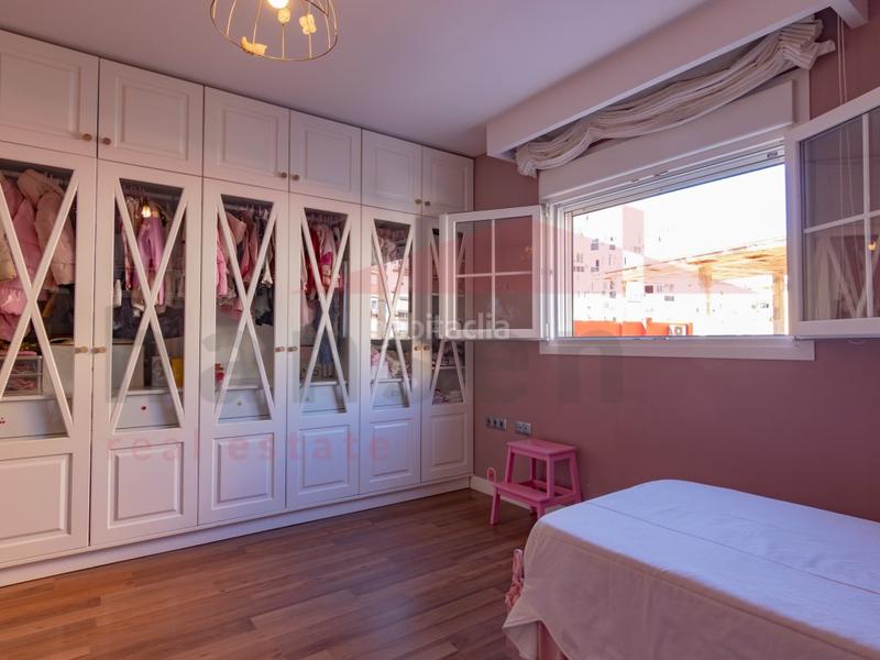 Foto ef0dd34d-7a0e-471f-a3ee-046947e5803e. Maison avec parking dans Paseo Marítimo de Levante Torre del Mar