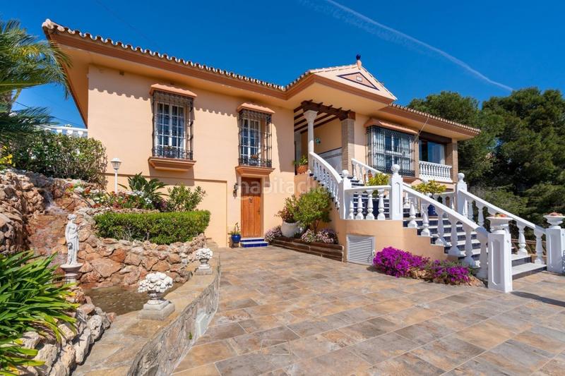 Foto 2eaf0a6d-2df2-4a2c-8dd4-78d656c30b6e. Chalet el coto villa 4 dormitorios 1000 m2 parcela piscina en Mijas