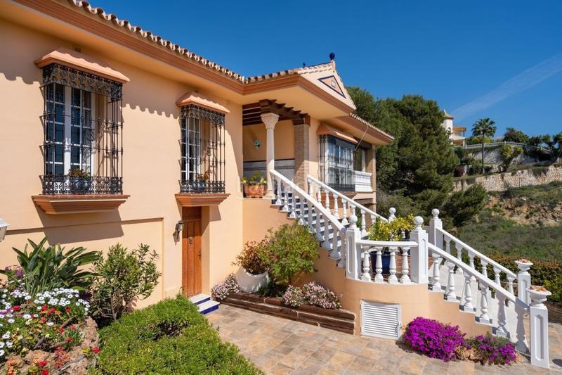 Foto ba306fe9-9446-47ef-93ae-5264bae23281. Chalet el coto villa 4 dormitorios 1000 m2 parcela piscina en Mijas