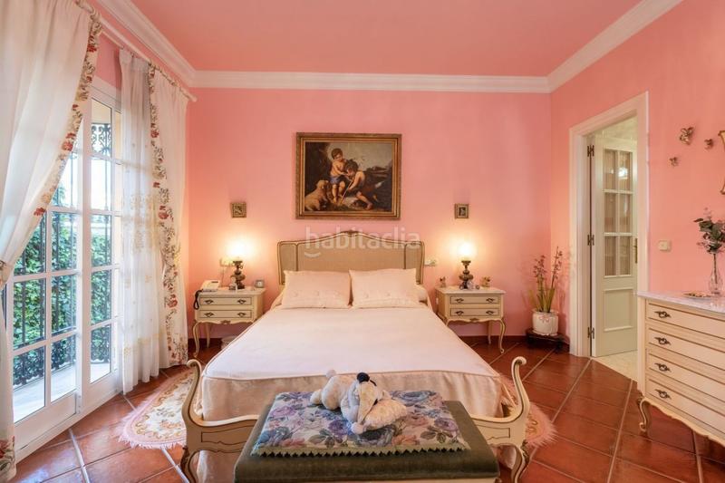Foto c05476a5-a92e-4776-8733-c43fbbdfcc57. Chalet el coto villa 4 dormitorios 1000 m2 parcela piscina en Mijas