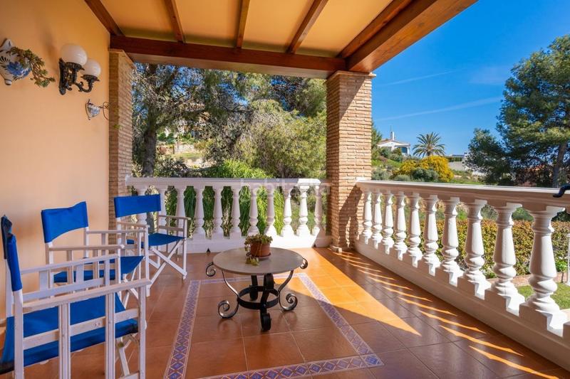 Foto cbb094bb-d91c-4891-b794-a893fa0f038b. Chalet el coto villa 4 dormitorios 1000 m2 parcela piscina en Mijas