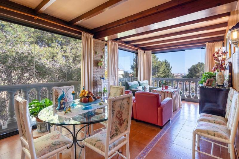 Foto d01a04ba-fbbc-49f0-9996-52908e39bf2f. Chalet el coto villa 4 dormitorios 1000 m2 parcela piscina en Mijas