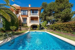 Chalet en Campo de Mijas. El coto  villa 4 dormitorios 1000 m2 parcela piscina