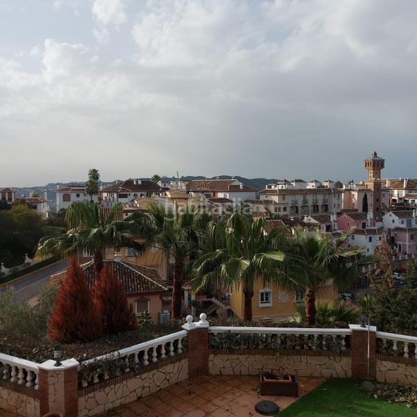 Foto 95cdb12c-a7eb-42f1-9956-68beaec9444c. Chalet con riscaldamento parcheggio piscina in Mijas golf Mijas