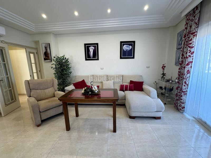 Foto eac1c5f3-ff17-4da9-8eb7-1a1c53e095b0. Piso , zona bioparc piso 3 dormitorios, 2 terrazas, 2 planta sin ascensor en Fuengirola
