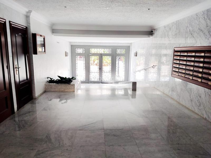 Foto 6ffd6190-a969-44ea-98b6-3380a173e2d0. Apartament amb aparcament piscina a Divina Pastora Marbella