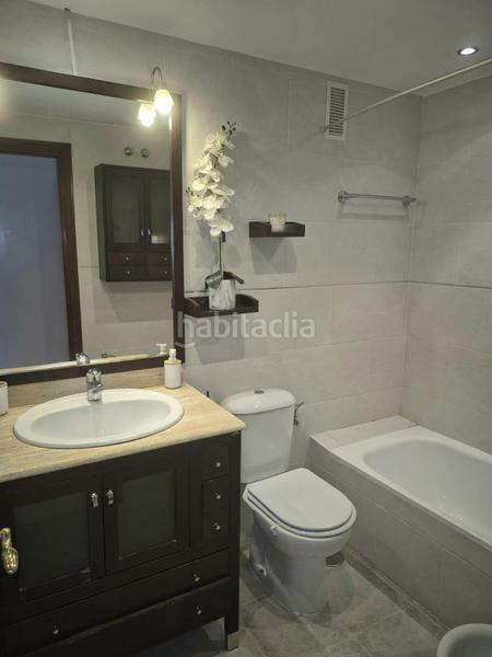 Foto fc0ac046-479d-4949-b9dd-194487a644c7. Apartamento las lagunas piso, 3 dormitorios, terraza, piscina, garaje, trastero en Mijas