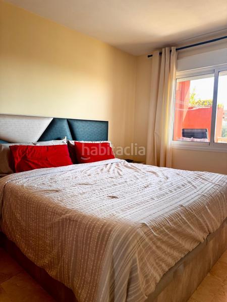 Foto 81ce9d67-2a36-44ff-8a63-13b91a44379c. Apartamento Los Pacos piso 2 dormitorios, terraza, piscina, garaje, jardín en Fuengirola