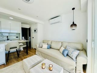 Apartament a Calahonda. Calahonda primera línea playa  apartamento 1 dormitorio reformad