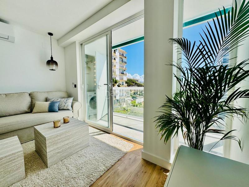Foto 6c2ae1bf-c2f5-4e4c-8135-6b522ed17843. Apartamento Calahonda primera línea playa apartamento 1 dormitorio reformado, vista mar, piscina en Mijas