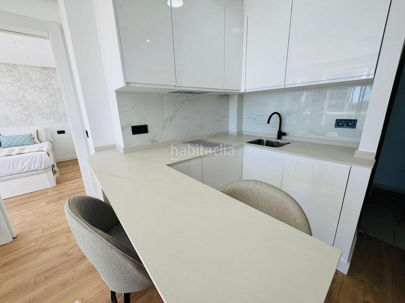 Foto bfd3f756-08ee-4346-bf7a-6135ada8d24a. Apartamento Calahonda primera línea playa apartamento 1 dormitorio reformado, vista mar, piscina en Mijas