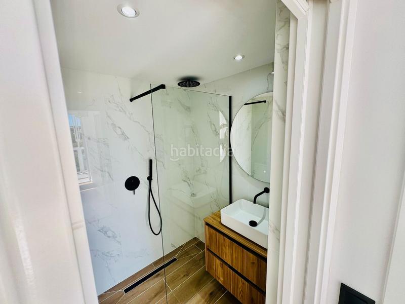 Foto c1c5fa85-81fe-443b-af11-756a249cb9bc. Apartamento Calahonda primera línea playa apartamento 1 dormitorio reformado, vista mar, piscina en Mijas