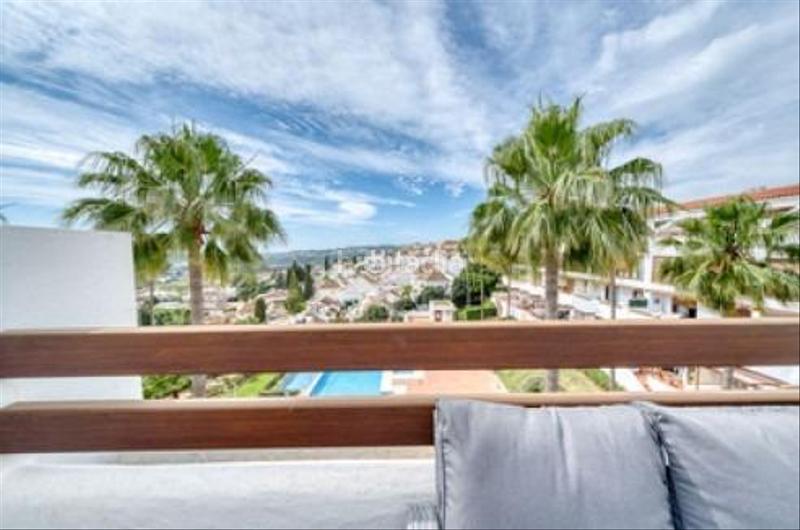 Foto 199b0ee1-4685-407d-90b6-a713eb72cb2e. Attico con riscaldamento parcheggio piscina in Mijas golf Mijas